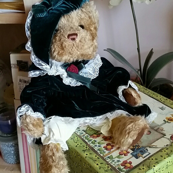 Teddy bear - Picture 2 of 2